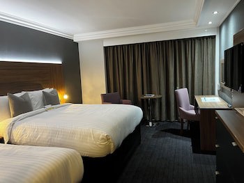 Best Western Plough & Harrow Hotel