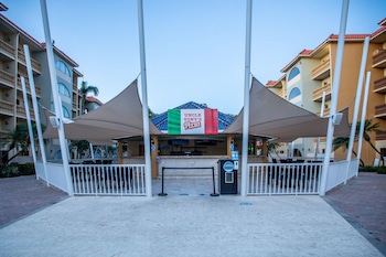 Eagle Aruba Resort