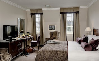 Macdonald Compleat Angler