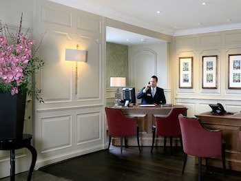 Macdonald Compleat Angler