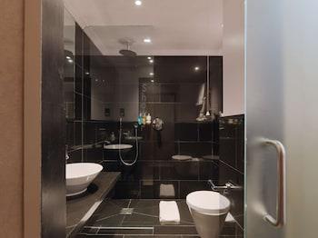 Radisson Blu Hotel, London Leicester Square (Formerly Hampshire)