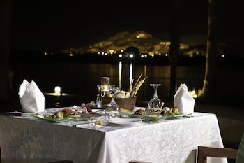 Hilton Luxor Resort & Spa
