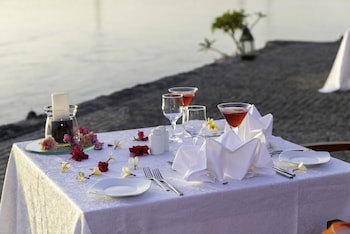 Hilton Luxor Resort & Spa