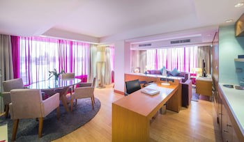Radisson Blu Hotel, Kuwait