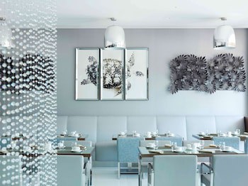 Radisson Blu Hotel, Kuwait