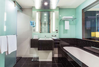 Radisson Blu Hotel, Kuwait
