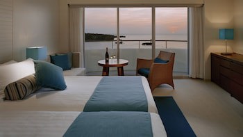 Ana Intercontinental Manza Beach Resort, An Ihg Hotel