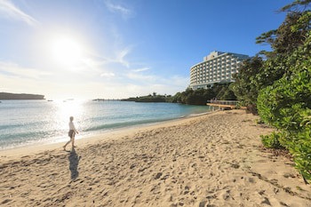 Ana Intercontinental Manza Beach Resort, An Ihg Hotel