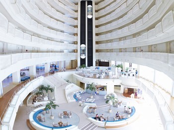 Ana Intercontinental Manza Beach Resort, An Ihg Hotel