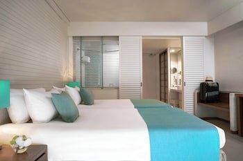 Ana Intercontinental Manza Beach Resort, An Ihg Hotel