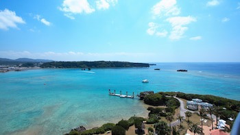 Ana Intercontinental Manza Beach Resort, An Ihg Hotel