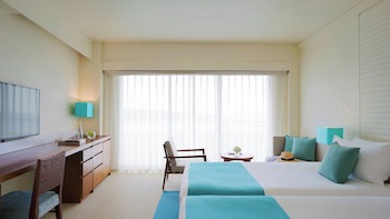 Ana Intercontinental Manza Beach Resort, An Ihg Hotel