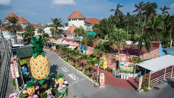 Ana Intercontinental Manza Beach Resort, An Ihg Hotel