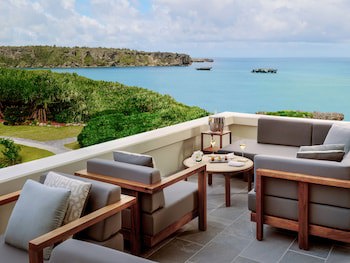 Ana Intercontinental Manza Beach Resort, An Ihg Hotel