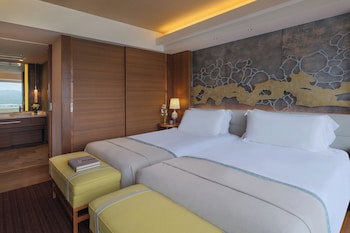 Ana Intercontinental Manza Beach Resort, An Ihg Hotel