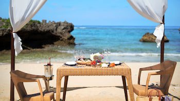 Ana Intercontinental Manza Beach Resort, An Ihg Hotel