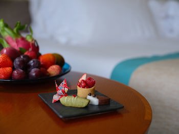 Ana Intercontinental Manza Beach Resort, An Ihg Hotel