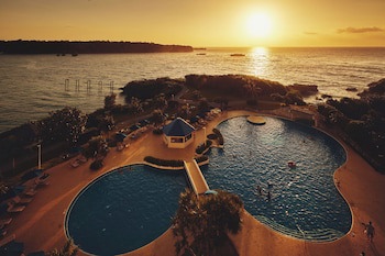 Ana Intercontinental Manza Beach Resort, An Ihg Hotel