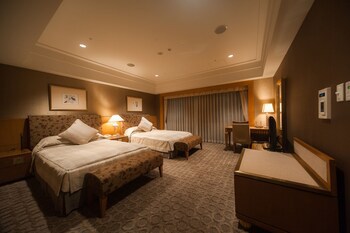Ana Crowne Plaza Matsuyama, An Ihg Hotel
