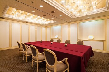 Ana Crowne Plaza Matsuyama, An Ihg Hotel