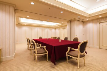 Ana Crowne Plaza Matsuyama, An Ihg Hotel