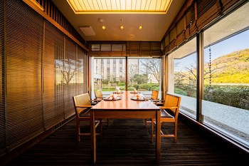 Ana Crowne Plaza Matsuyama, An Ihg Hotel