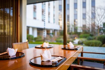 Ana Crowne Plaza Matsuyama, An Ihg Hotel