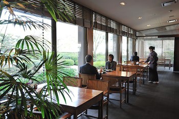 Ana Crowne Plaza Matsuyama, An Ihg Hotel
