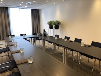 Ramada By Wyndham Amsterdam Airport Schiphol