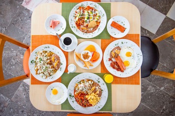 Araiza Palmira Hotel