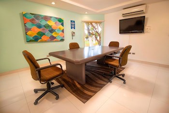 Araiza Palmira Hotel