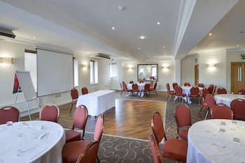 Holiday Inn Manchester - Oldham, An Ihg Hotel