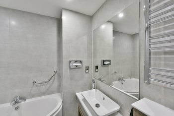 Holiday Inn Manchester - Oldham, An Ihg Hotel