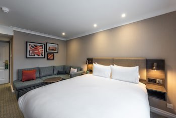Holiday Inn Manchester - Oldham, An Ihg Hotel