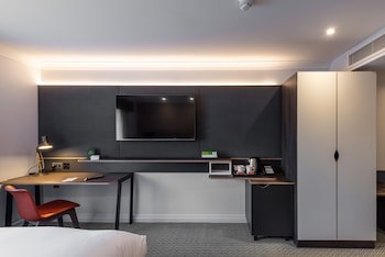 Holiday Inn Manchester - Oldham, An Ihg Hotel