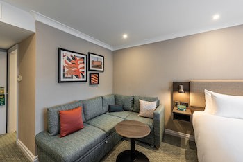 Holiday Inn Manchester - Oldham, An Ihg Hotel