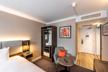 Holiday Inn Manchester - Oldham, An Ihg Hotel