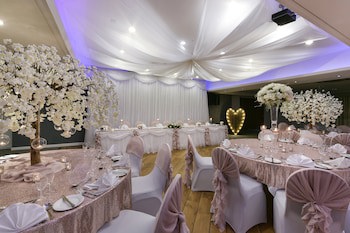 Holiday Inn Manchester - Oldham, An Ihg Hotel