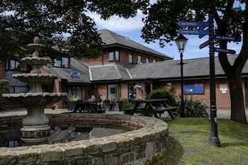 Holiday Inn Manchester - Oldham, An Ihg Hotel