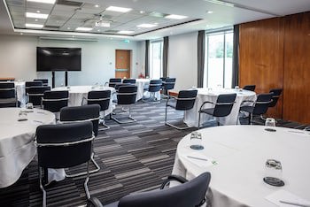 Holiday Inn London-Gatwick Airport, An Ihg Hotel