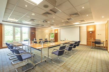 Holiday Inn Guildford, An Ihg Hotel
