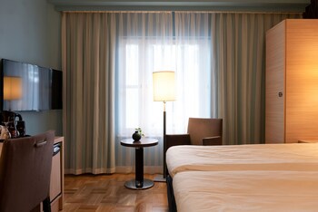 Elite Hotel Marina Plaza