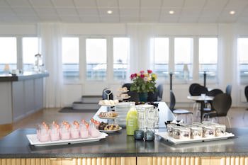 Elite Hotel Marina Plaza