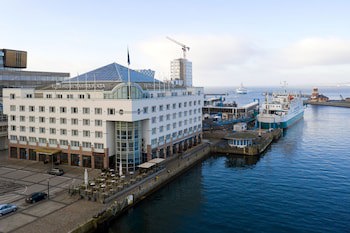 Elite Hotel Marina Plaza