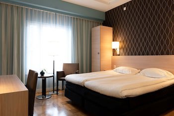 Elite Hotel Marina Plaza