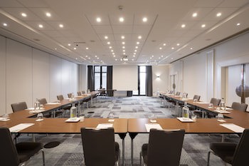 Holiday Inn Hasselt, An Ihg Hotel