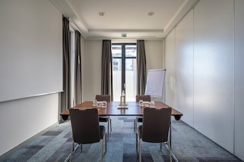 Holiday Inn Hasselt, An Ihg Hotel