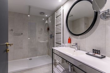 Holiday Inn Hasselt, An Ihg Hotel