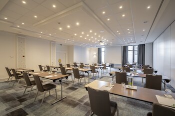 Holiday Inn Hasselt, An Ihg Hotel