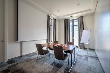 Holiday Inn Hasselt, An Ihg Hotel